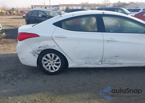 2011 Hyundai Elantra Gls z USA, uszkodzony, nr VIN 5NPDH4AE0BH059762